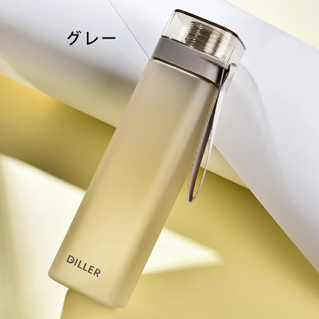 【子供から大人まで使える】ウォーターボトル 水筒400ml/550ml/700ml ボトル プラスチック スポーツボトル 運動水筒 直飲み ins風 耐冷耐熱 おしゃれ 通勤 子供 キッズ 目盛り 軽量 女の子可愛い 大人 大容量 高校生 女子大生 ジム ヨガ 部活 プレゼント_3