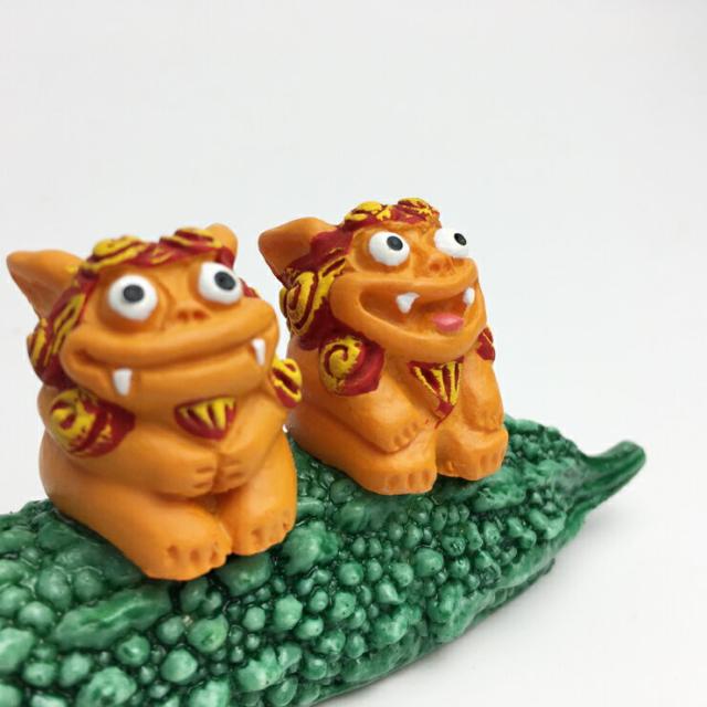 ゴーヤーシーサー 送料無料 沖縄 宮古島 お土産 かわいい手のひらサイズの置物 小物 インテリア 民芸品 雑貨の通販はau Pay マーケット ３８５じま Au Pay マーケット店