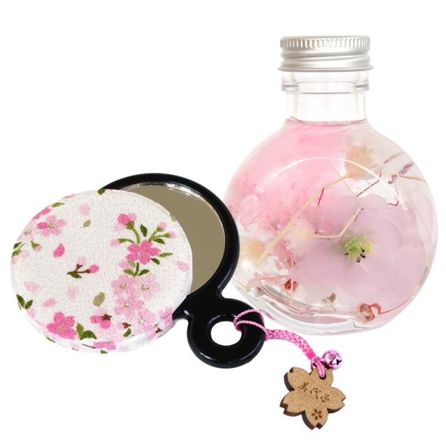 母の日 ギフト プレゼント 母 誕生日プレゼント 花 セット 名入れ 名入れギフト 女性 桜 ハーバリウム ストラップカバー付き 手鏡の通販はau Pay マーケット 名入れ 名前入りギフトきざむ 母の日 ギフト プレゼント 母 誕生日プレゼント 花 セット 名入れ 名入れギフト 女性 桜 ハーバリウム ストラップカバー付き 手鏡の通販はau Pay マーケット 名入れ 名前入りギフトきざむ