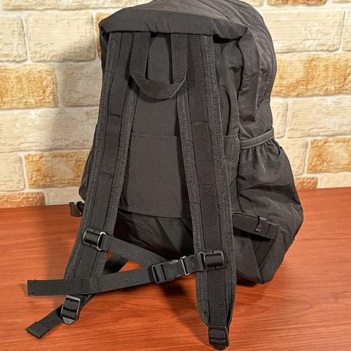 送料無料 ピーナッツ/スヌーピー 超軽量たためるリュック SPZ-4012-3 / ブラック グレー journeyシリーズ ジャーニー パッカブル ポケッタブル