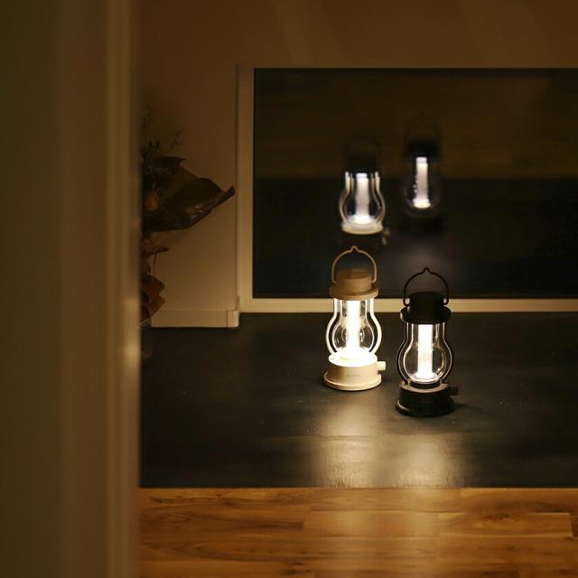 ［ BALMUDA The Lantern ］バルミューダ ザ ランタン LEDライト 充電式 間接照明 調光 LEDランタン テント 吊り下げ 授乳 LED おしゃれ L02A L02A-BK L02A-WH アウトドア キャンプ 野外 非常用 防水 防災 アンティーク テーブルランプ【送料無料】