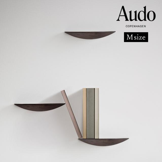 ［ Audo Copenhagen グライディ ファンギシェルフ M ］シェルフ 木製 壁 棚 壁掛け ラック キャットウォーク 棚板 壁面収納 収納 飾り棚 ウォールラック ナチュラル ブラック シンプル モダン 北欧 インテリア おしゃれ 玄関 MENU【送料無料】