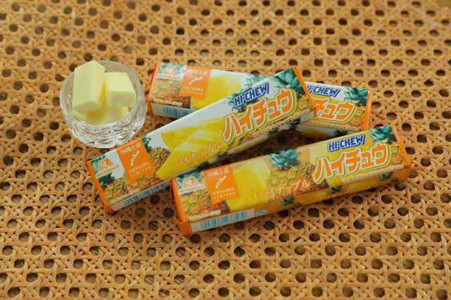 ハイチュウ パイナップル味 12粒×5本入 森永製菓 沖縄限定 お土産 おやつ お菓子 ギフト プレゼント お取り寄せ バレンタイン  ホワイトの通販はau PAY マーケット - 沖縄銘菓センカランド | au PAY マーケット－通販サイト