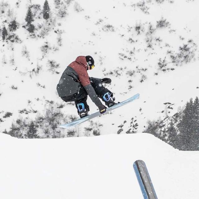 HORSEFEATHERS ホースフェザーズ NORMAN JACKET SPRUCE YELLOW 23-24 ボードウェア メンズ ジャケット スノーボード スノボ スキー HORSEFEATHERS ホースフェザーズ NORMAN JACKET SPRUCE YELLOW 23-24