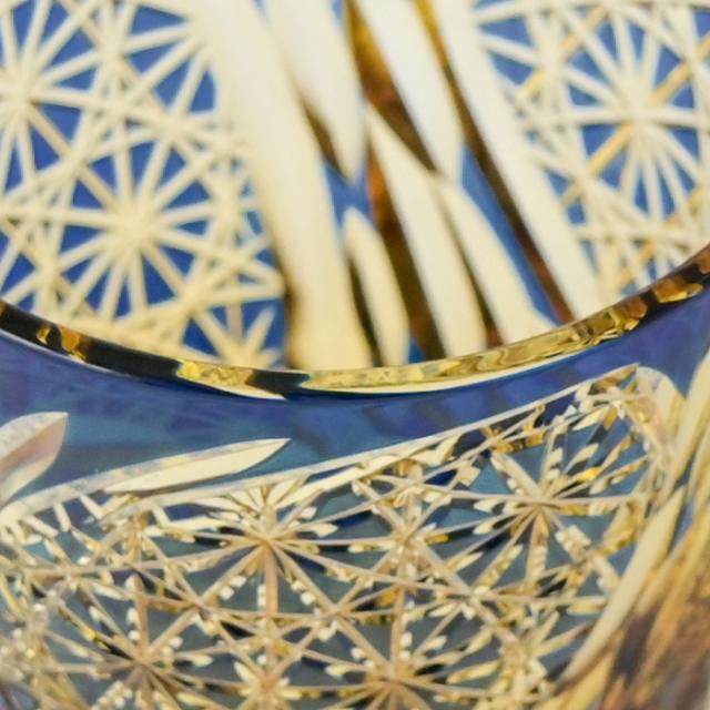 八千代切子 六角菊繋ぎ オンザロック ( 瑠璃 )  LSA19753SULM-C723 切子 切子グラス ロックグラス クリスタル おしゃれ 琥珀 紫 硝子 ウイスキーグラス 日本製 高級 切子硝子 色被せ 焼酎グラス 酒器 ギフト 2026 父の日 グラス 退職祝 プレゼント 男性 内祝 長寿 贈答品_5