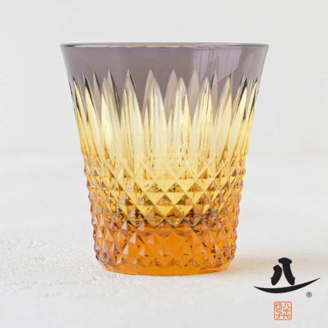 八千代切子 瑞穂 杯 (古代紫) LSA19764SP-C722 切子 切子グラス おちょこ クリスタル おしゃれ 琥珀 紫 硝子 ぐい？み 日本酒 日本製 高級 切子硝子 色被せ お猪口 酒器 ギフト 2026 父の日 グラス 退職祝 プレゼント 男性 冷酒グラス 内祝 長寿 誕生日 贈答品