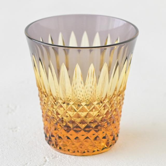 八千代切子 瑞穂 杯 (古代紫) LSA19764SP-C722 切子 切子グラス おちょこ クリスタル おしゃれ 琥珀 紫 硝子 ぐい？み 日本酒 日本製 高級 切子硝子 色被せ お猪口 酒器 ギフト 2026 父の日 グラス 退職祝 プレゼント 男性 冷酒グラス 内祝 長寿 誕生日 贈答品_4