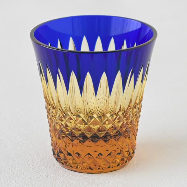 八千代切子 瑞穂 杯 ( 瑠璃 ) LSA19764SULM-C722 切子 切子グラス おちょこ クリスタル おしゃれ 琥珀 硝子 ぐい？み 日本酒 日本製 高級 切子硝子 色被せ お猪口 酒器 ギフト 2026 父の日 グラス 退職祝 プレゼント 男性 冷酒グラス 内祝 長寿 誕生日 贈答品_4