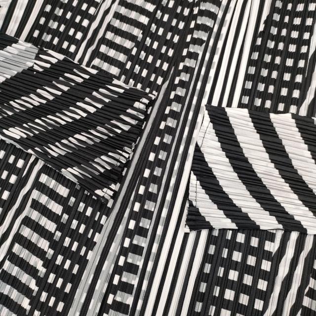 PLEATS PLEASE ISSEY MIYAKE 総柄 プリーツ ボタンレス カーディガン P33-JO852 サイズ3 ジャケット ブラック ホワイト レディース プリーツプリーズ【中古】6-0317M♪_3