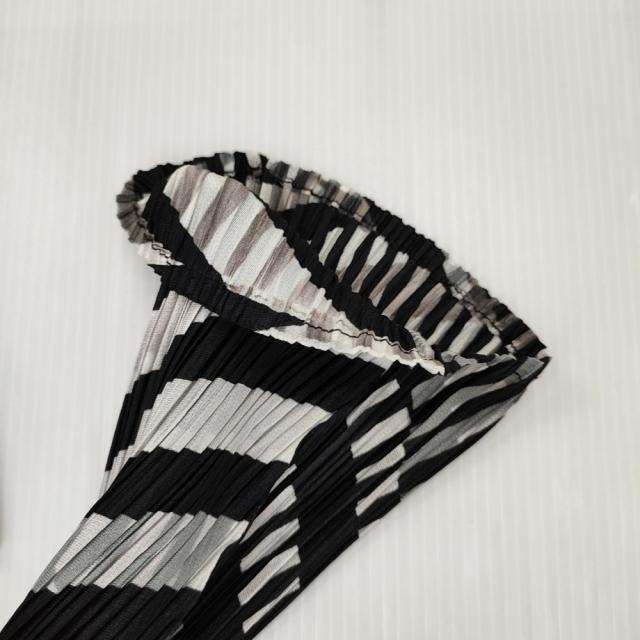 PLEATS PLEASE ISSEY MIYAKE 総柄 プリーツ ボタンレス カーディガン P33-JO852 サイズ3 ジャケット ブラック ホワイト レディース プリーツプリーズ【中古】6-0317M♪_6