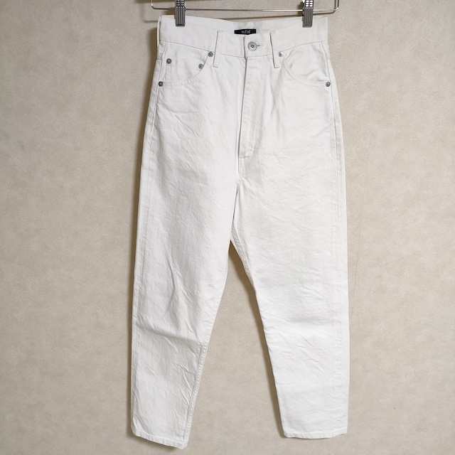 YLEVE 13.5oz DENIM HIGH WAIST TAPERED 定価26400円 サイズ0 デニムパンツ オフホワイト レディース イレーヴ【中古】4-0414G△の通販は