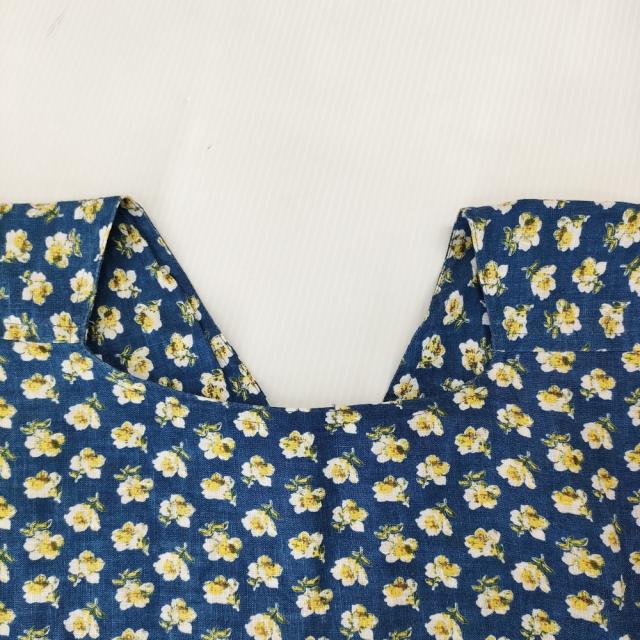 R&D.M.Co- ナーサリープリント NURSERY 花柄リネンスクエアネック