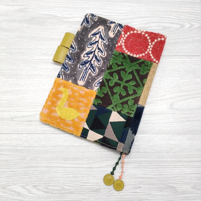 mina perhonen/ほぼ日 piece tambourine choucho パッチワーク