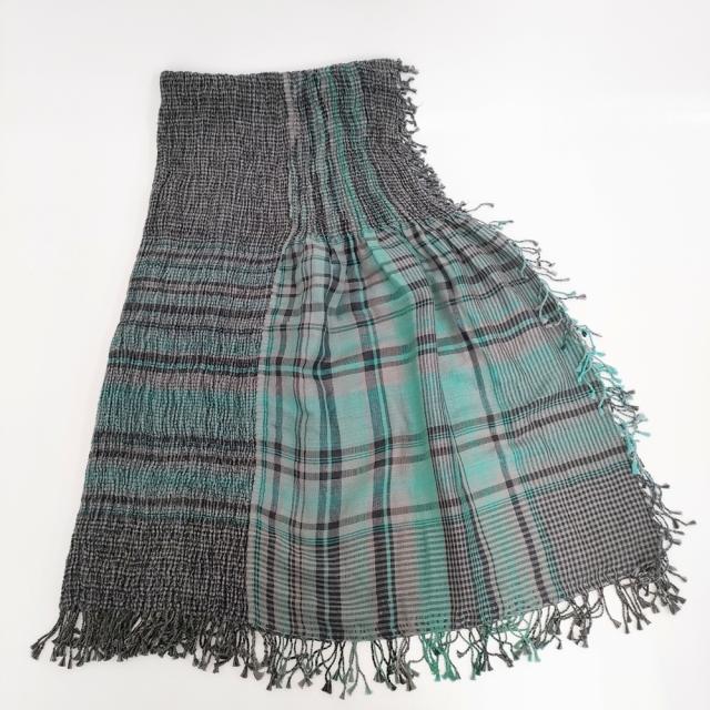 Haat ISSEY MIYAKE 大判 シャーリング チェック柄 シルク混 ストール グリーン グレー レディース ハートイッセイミヤケ【中古】5-1111T◎