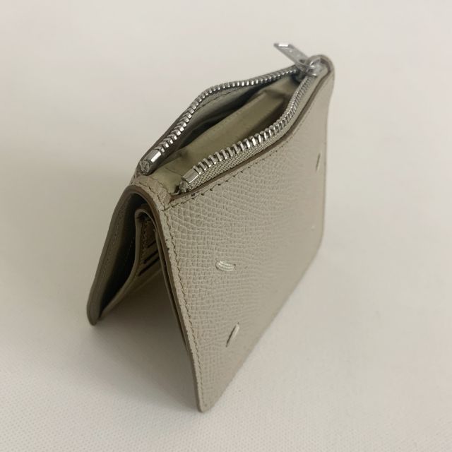 MAISON MARGIELA 牛革 イタリア製 小銭入れあり 二つ折り財布