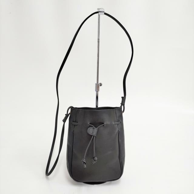 CRONY. クルニー レザー 巾着ショルダーバッグ 巾着バッグ ブラック レディース【中古】5-0319G◎