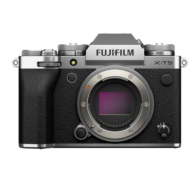 FUJIFILM ミラーレス一眼カメラ X-T5 ボディ シルバー（日本語・英語のみ対応）【JAN:4547410556353】