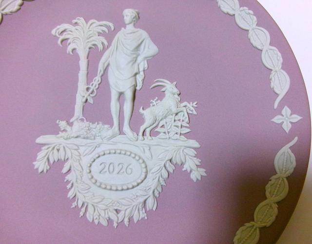 ウェッジウッドWEDGWOOD　ジャスパーウェアーイヤーズプレート 2026【御結婚御祝・内祝・新築御祝・還暦御祝・御礼・寿・ギフト包装可