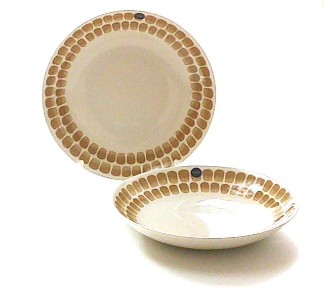 アラビアARABIA　アラビア24h トゥオキオベージュTuokio Beige パスタプレート24センチ ペア　 【御結婚御祝・内祝・新築御祝・還暦御祝・御礼・寿・ギフト包装可能】