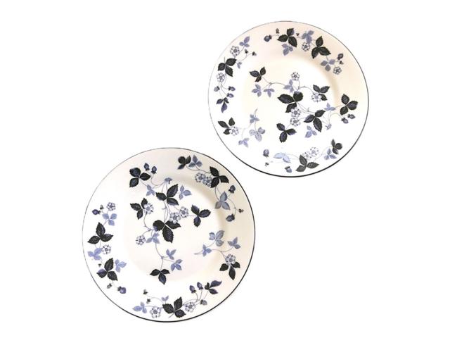 ウェッジウッドWEDGWOOD　ストロベリー インクブルー　20センチプレートペア【ブランドボックス付属】【御結婚御祝・内祝・新築御祝・還暦御祝・御礼・寿・ギフト包装可能】