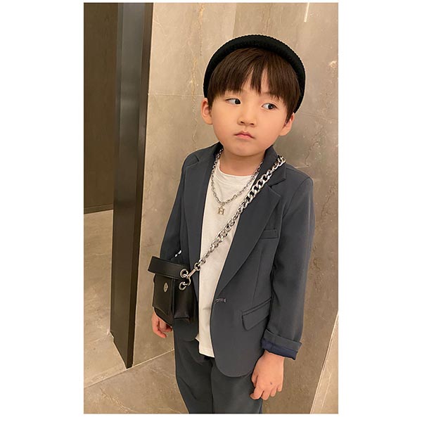 こども スーツ 礼服 かっこいい 男の子 フォーマル 園児 小学生 キッズスーツ 無地 グレー おしゃれ ピアノ発表会 洋風 蝶ネクタイ 結婚の通販はau Pay マーケット ベビー服 子供服のデザインキッズ