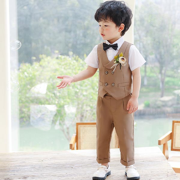 キッズスーツ 子供 礼服 夏 無地 ベスト 蝶ネクタイ付き 半袖 タキシード スーツ かっこいい セットアップ 七五三 結婚式 男の子 フォーの通販はau Pay マーケット ベビー服 子供服のデザインキッズ