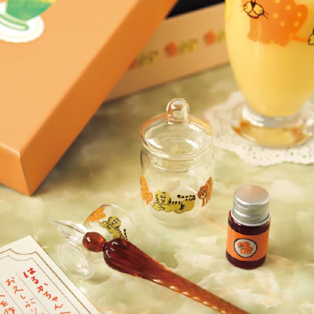 アデリアレトロ ガラスペンセット ズーメイト ADGP-02 昭和レトロ リュリュ 石塚硝子 冬ギフト クリスマス プレゼント グラスペン おしゃれ かわいい きれい 美しい 懐かしい 高級 ギフト 贈答 インク インキ セット 使いやすい 初心者 飾れる インテリア 手軽 文具 文房具の通販は 5,933円