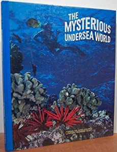 The Mysterious Undersea World (Books for World Explorers S.)(中古品)