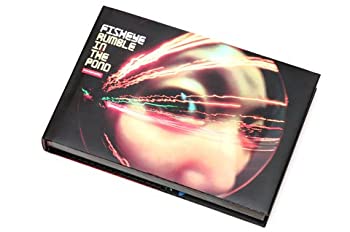 Lomography 魚眼レンズBook - Rumble In The Pond」、ハードカバー、カラーバーストページ368（中古品）