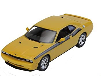 AMT 1/25 2010 ダッジ・チャレンジャー R/Tクラシック (デトネイターイエロー) (プラスチック製完成品) プラモデル（中古品）の通販は