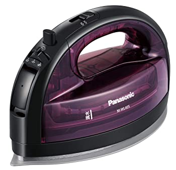 パナソニック コードレススチームWヘッドアイロン ピンク NI-WL405-P（中古品）