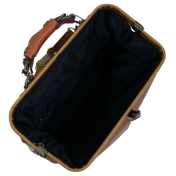 【ポイント10倍】木和田 Retro レトロ 2way 縦型 リュックサック ハンドル付き 口金式 ダレス式 日本製 キャメル 4968-CA