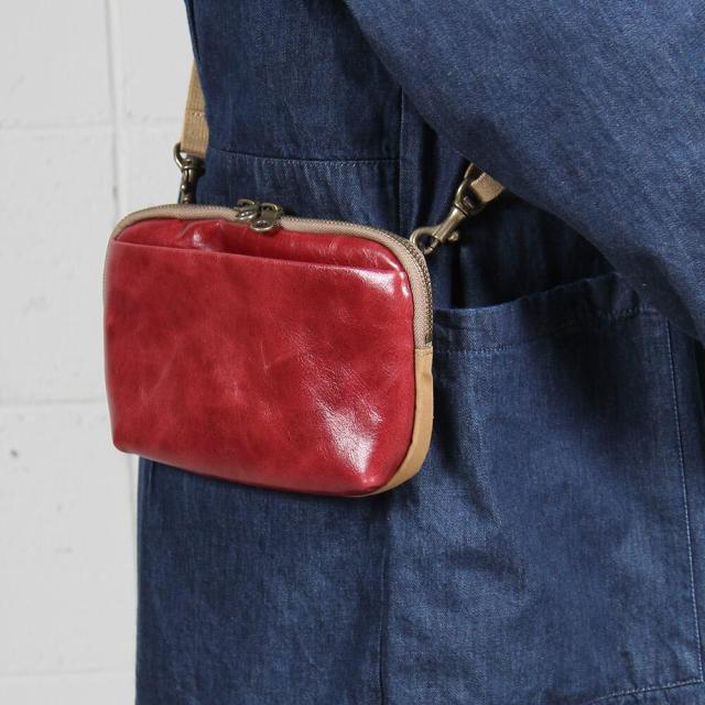 十川鞄 B.C.+ISHUTAL ビーシーイシュタル シグマ カジュアル 横型 ショルダーバッグ 本革×防炎綿 日本製 レッド ISA-10003-RD 十川鞄 B.C.+ISHUTAL ビーシーイシュタル シグマ カジュアル 横型