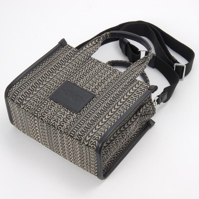 マークジェイコブス　モノグラムトートバッグ　ジャガード MJI_2F4HTT014H05_261_F8F8F8_4-