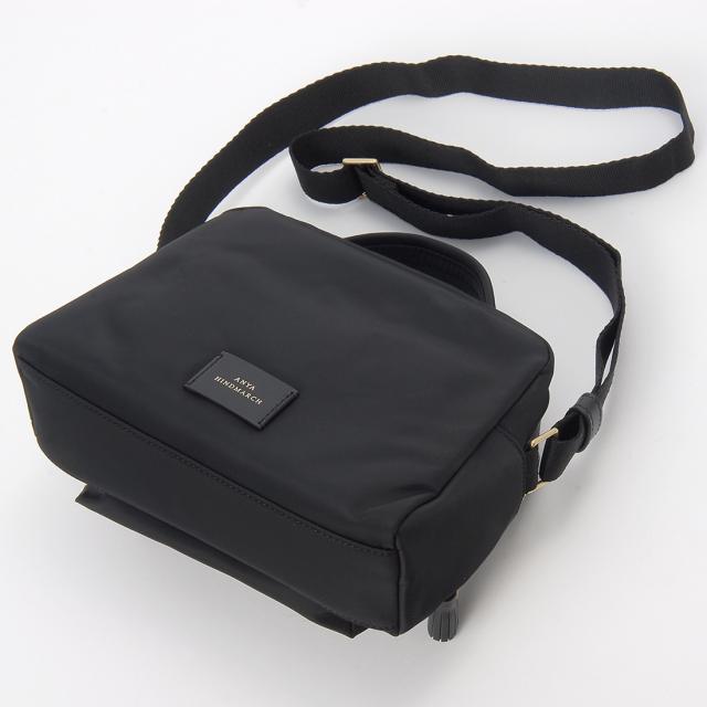 ANYA HINDMARCH ショルダーバッグ 5050925193542 ANYA HINDMARCH アニヤ ハインドマーチ ショルダーバッグ アイズ