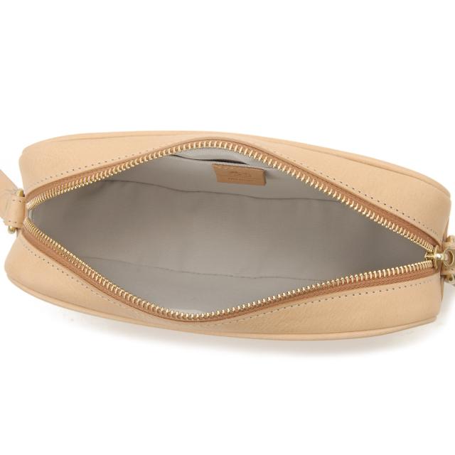 訳あり 正面、背面に傷や色焼けあり IL BISONTE イルビゾンテ