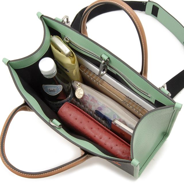 GUCCI グッチ トートバッグ レディース 680956 U55AN 1562 GGラブ