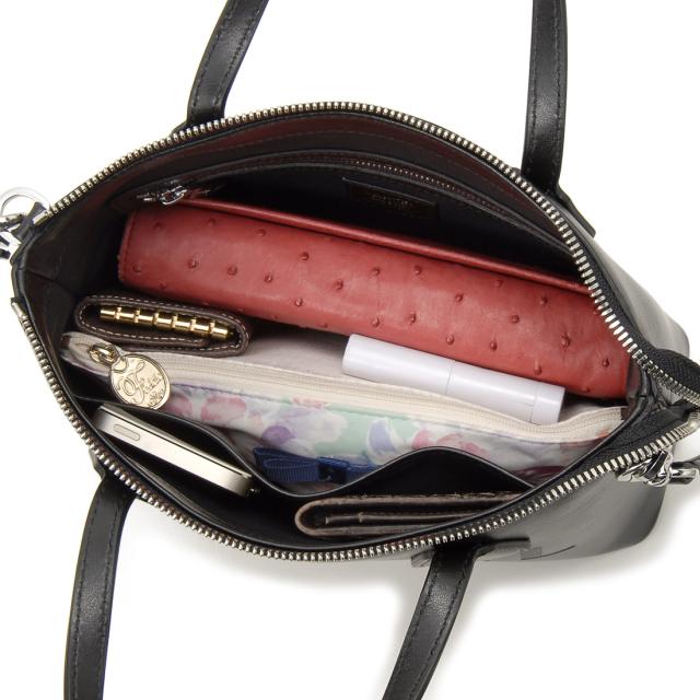 訳あり　正面左側、背面左側にあたりあり　LANCEL ランセル トートバッグ ブラック レディース A12355 10 ESSENTIAL TOTE エッセンシャルトート 訳あり 正面左側、背面左側にあたりあり LANCEL ランセル トートバッグ