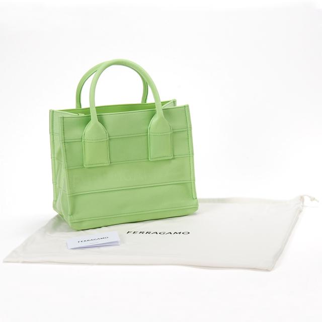 Ferragamo フェラガモ トートバッグ レディース 21 4988 765806の通販