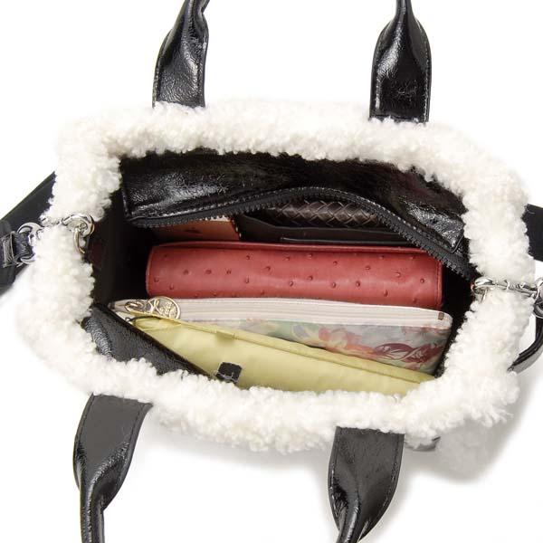 訳あり 正面右上に皮がれあり MARC JACOBS マークジェイコブス トート