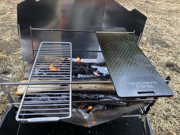 【Phoenixrise／PHR-TBG01】フェニックスグリル2枚火床《シルバーカラー》1台3役、高さ調整や機能拡張性に優れたソロキャンプ焚火台の決定版!!