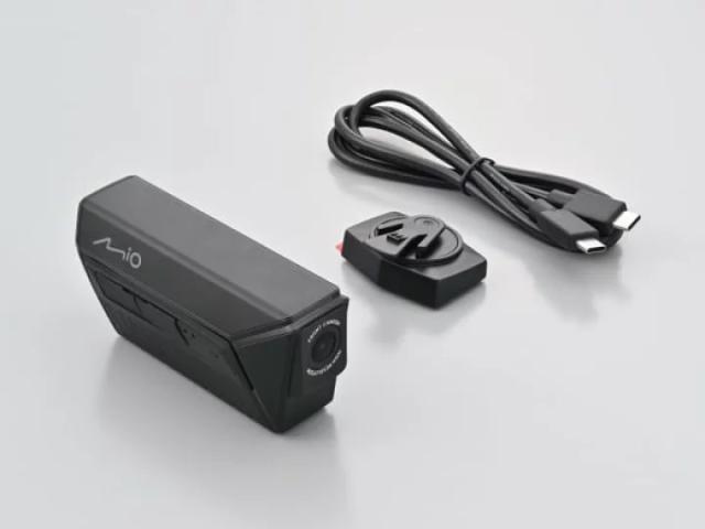 ★送料無料★ デイトナ(Daytona) Mio(ミオ) バイク用 ドライブレコーダー ヘルメット装着可能 MiVue MP20/63336_1