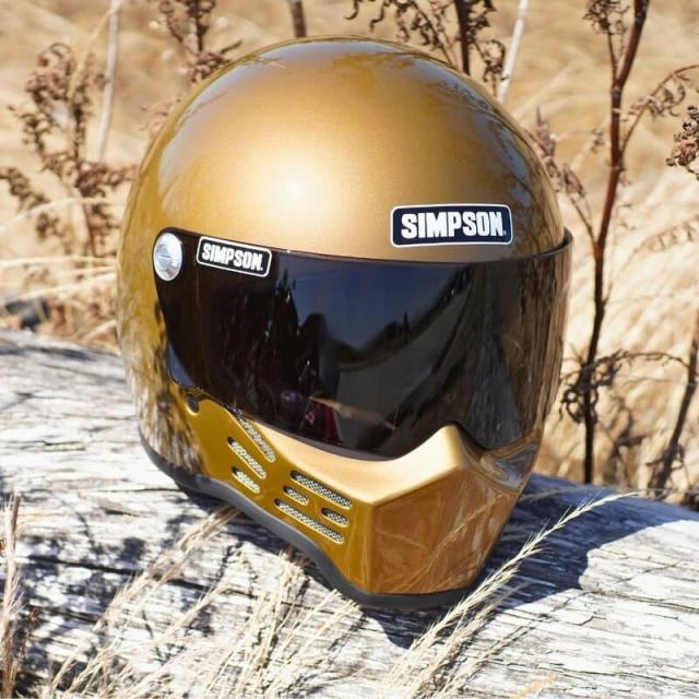 ☆送料無料☆SIMPSON（シンプソン）M10 （2型）バイク・オートバイ用