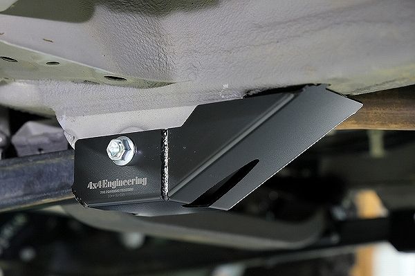 4x4エンジニアリング ピボットガード フロント スズキ ジムニー JB64/74 スチール3.2mm SJ-C05Fの通販は