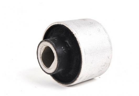 ワンピース フロント ロア コントロール アームブッシュ メルセデスW211 W204 C219 E280 E320 E500 2113331114 AL-CC-6862 AL 11,218円