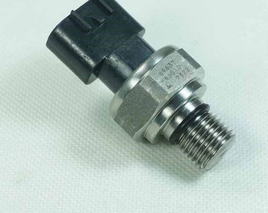 エンジン オイル プレッシャー センサー 89637-63010 8963763010 適用: トヨタ アルファード カローラ ヤリス IQ RAV4 ノア プレヴィア AL-FF-2762 AL