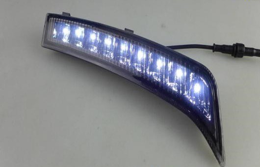 適用: スバル フォレスター 2013-2014 LED DRL 高光度 ガイド フォグ ランプ デイタイムランニングライト B スタイル AL-HH-0501 AL