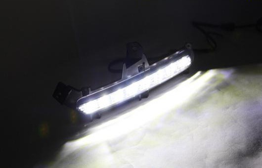 廉価販売 適用: 起亜 K2 LED DRL フォグ ランプ デイタイムランニング