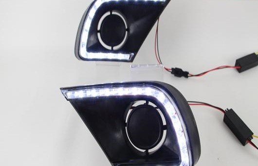 適用: トヨタ イノーバ 2013-2015LED DRL LED フォグ ランプ デイタイムランニングライト 高光度 ガイド AL-HH-0556 AL