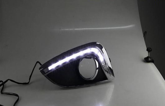 適用: ヒュンダイ/現代/HYUNDAI IX35 2010-2012 LED DRL 高光度 ガイド フォグ ランプ デイタイムランニングライト AL-HH-0686 AL